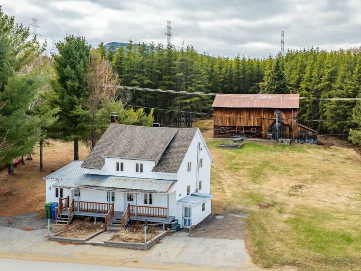 House for sale - Baie-Saint-Paul, Charlevoix (SP926)