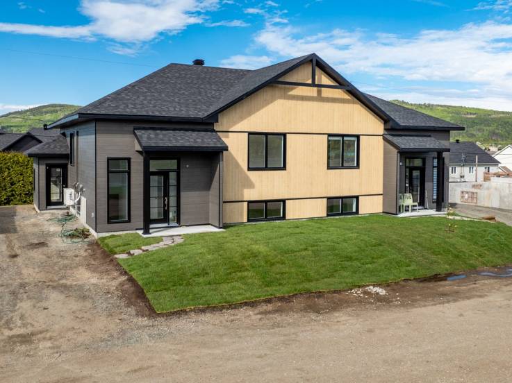 House for sale - Baie-Saint-Paul, Charlevoix (SP928)